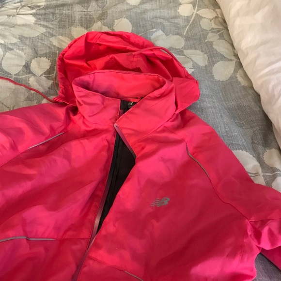 New balance running jacket / windbreaker