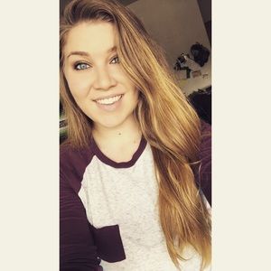 Meet your Posher, Corinne