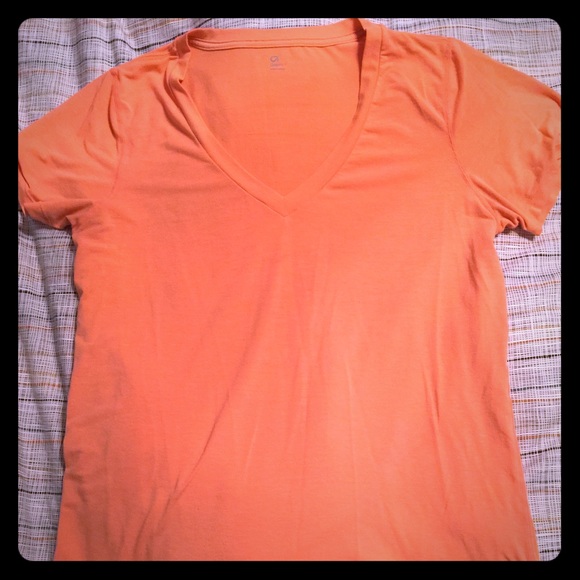 Gapfit tee. Orange and bright.