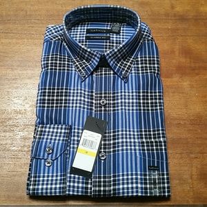 Van Heusen button down men's shirt Size M