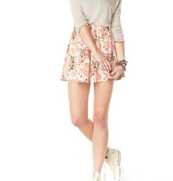 Brandy Melville floral skirt