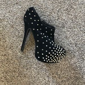 Black akira studded heels.size 9. Worn twice