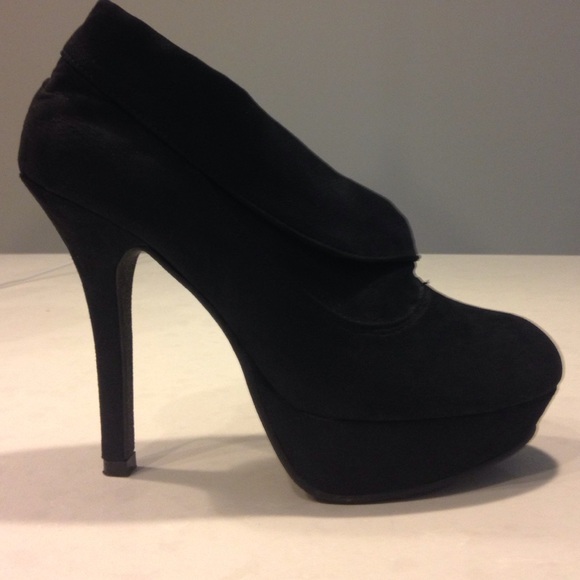 Black bootie heels