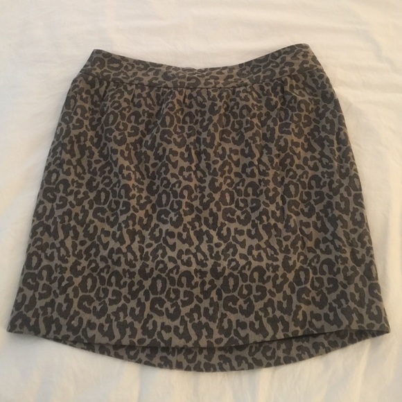Banana Republic **not mini** leopard print skirt