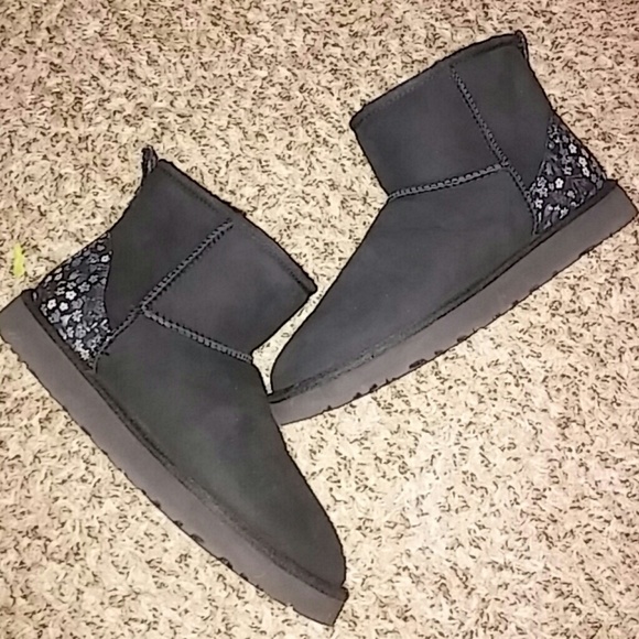 Ugg Boots with Bag