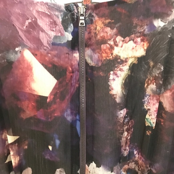 Beautiful, never been worn Alice + Olivia Dress - Picture 4 of 4