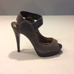Pelle Moda dark grey suede heels