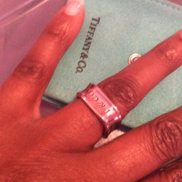 Tiffany & Company Sterling Silver Ring Size 7 - Picture 2 of 4