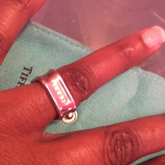 Tiffany & Company Sterling Silver Ring Size 7 - Picture 3 of 4