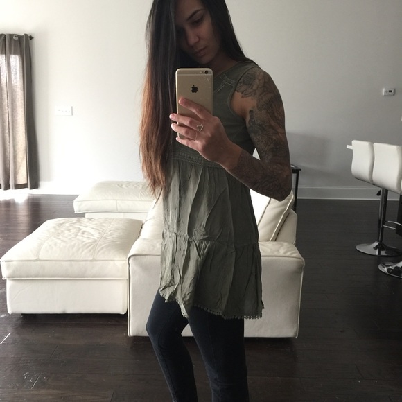 Olive Acid Wash Tunic - Picture 3 of 4