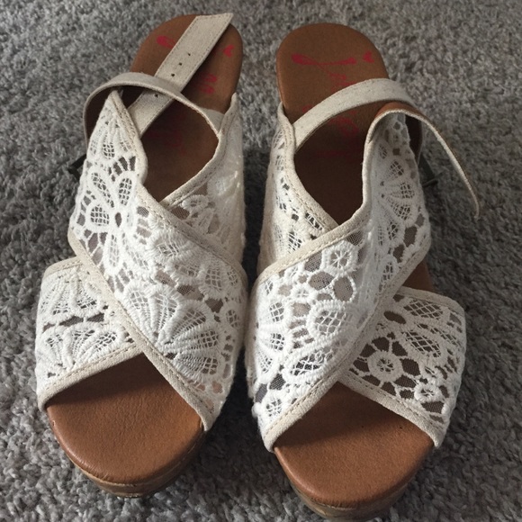 Lace Wedges
