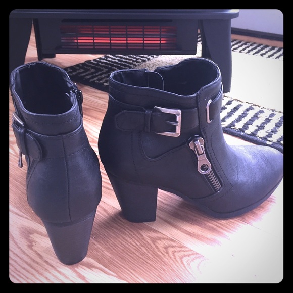 Indigo black booties