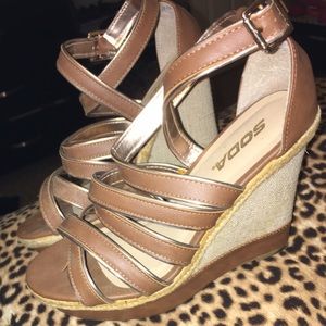 Brown wedges