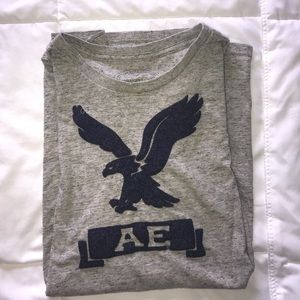 American Eagle graphic tee
