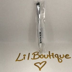 Buxom Angled Eyeliner Brush *Factory Sealed*