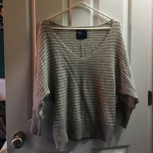Low cut AE sweater