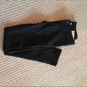 Rag & Bone Coated Black Legging Jean. Size 25