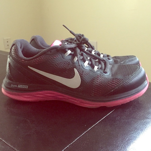 Women's Nikes.