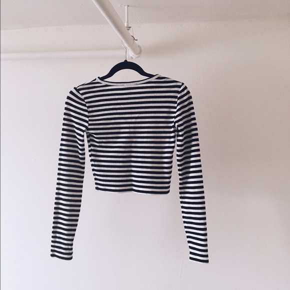 Striped Ribbed Crop Top - Picture 3 of 3