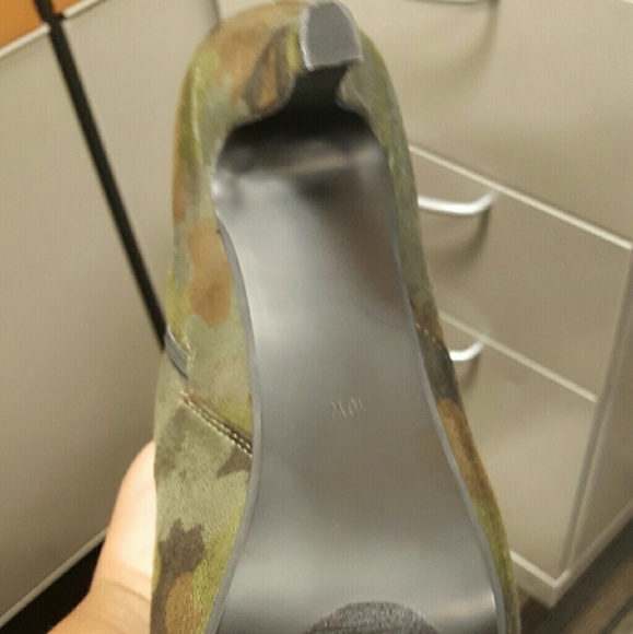 Tall Boot - Picture 3 of 4