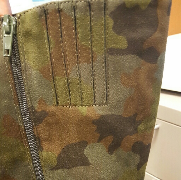 Tall Boot - Picture 4 of 4