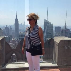 Meet your Posher, Roya