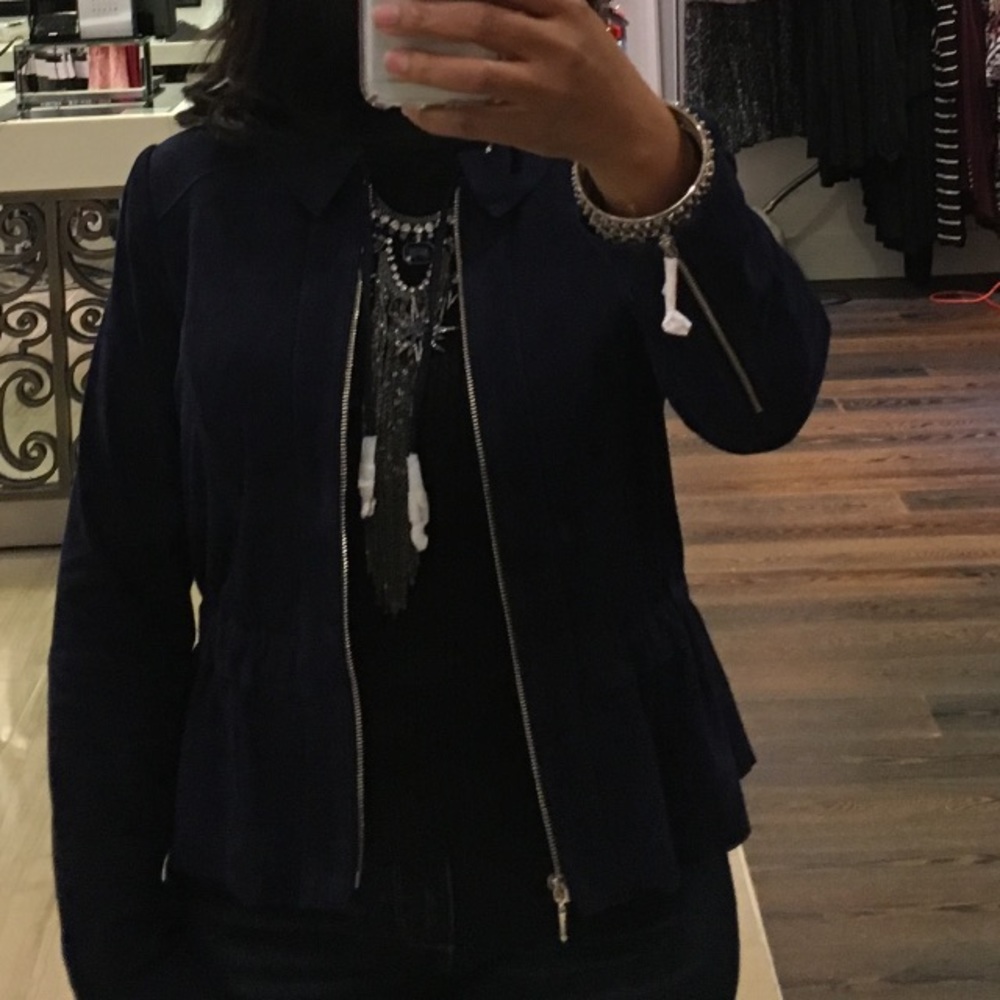 Meet your Posher, ShantWhite1