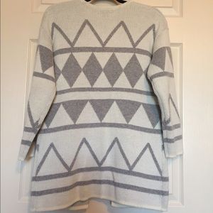 LOFT Sweaters - Loft Tribal Print Cardigan Size SP LOFT Sweaters - Loft Tribal Print Cardigan Size SP
