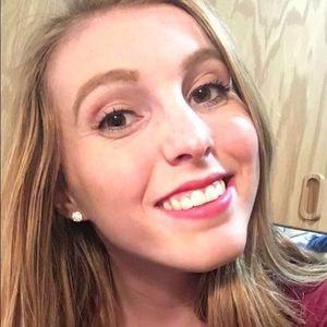 Meet your Posher, Georgia
