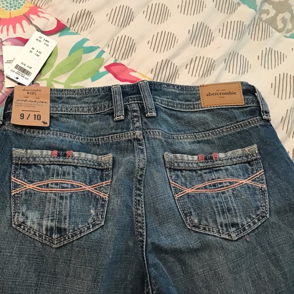 Girlfriend Jean - Picture 3 of 4