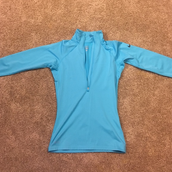 Small long sleeve Nike