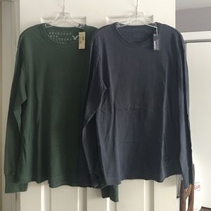 2 American Eagle Men's Medium Long Sleeve Shirts