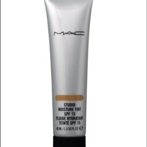 Mac Studio Moisturize Tint- Dark