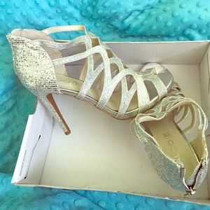 💥Brand New💥 Aldo sparkling silver heels