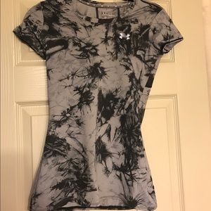 Under armour workout top. Size S.