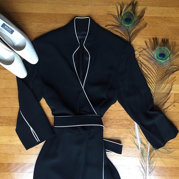 ❤️SALE! Black Wrap Dress with White Piping