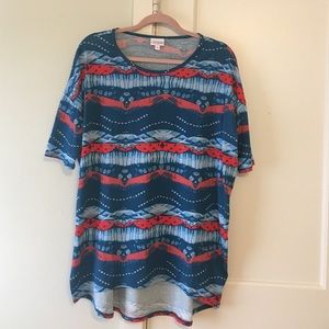 Small Lularoe Irma tunic
