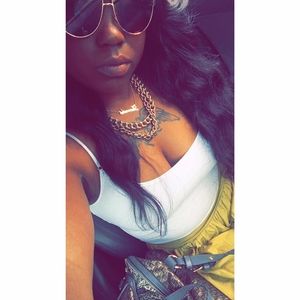 Meet your Posher, Shawnika