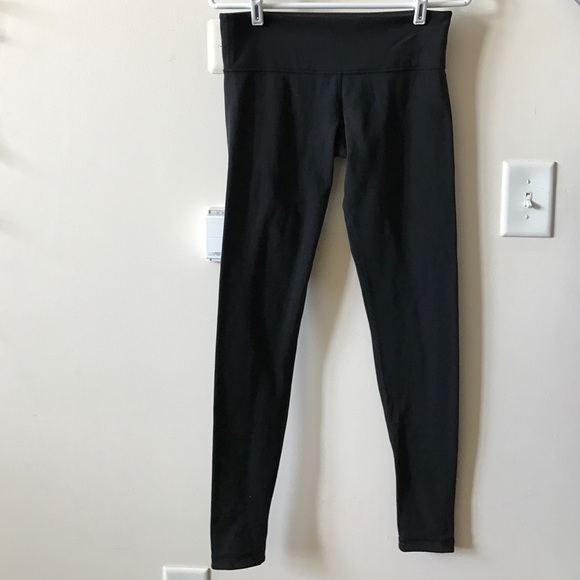 Black Wunder Under leggings