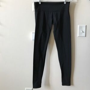 Black Wunder Under leggings