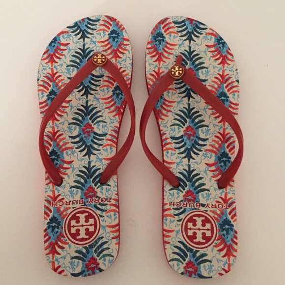 Tory Burch flip flops (Size 6)