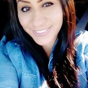 Meet your Posher, Crystal