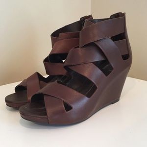 Dolce Vita Pali wedges