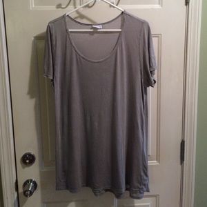 LuLaRoe Large Classic tee