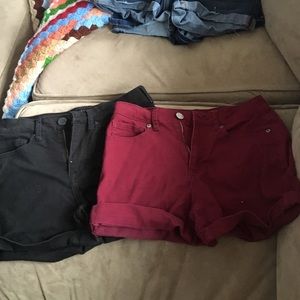 2 pairs of Aeropostale shorts