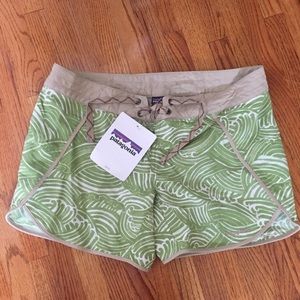 Patagonia women's shorts - New with tag