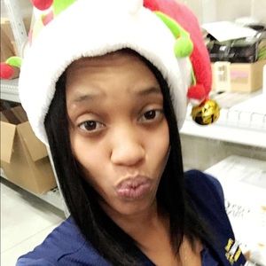 Meet your Posher, Azrielle