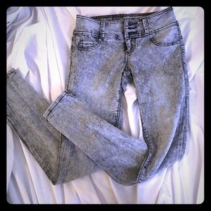 Hot Topic Skinny Jeans.