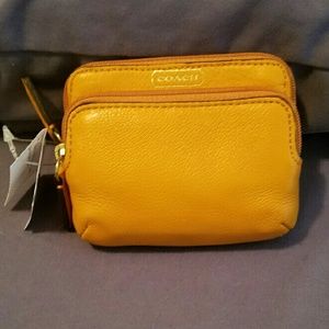 Coach Park Double Zip wallet
