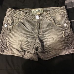 Booty shorts size 3 STRETCHY